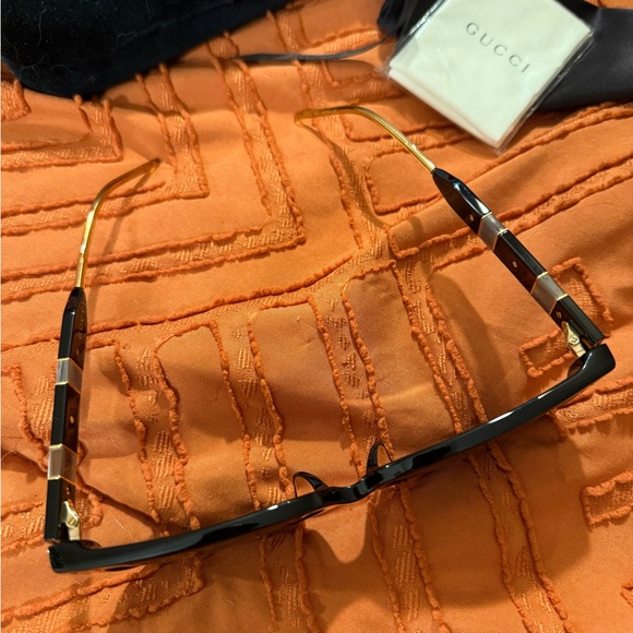 Gucci Women’s Sunglasses GG0599SA Black - Picture 4 of 8